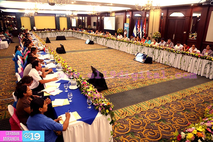 MINED y padres de familia celebran Congreso Nacional de Continuidad Educativa