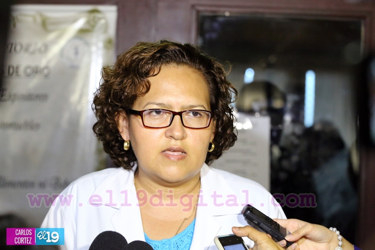 Personal médico del Hospital Antonio Lenin Fonseca charlan sobre cómo mejorar la atención