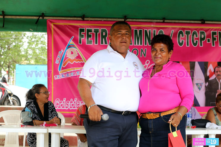 Mujeres cambistas celebran D&iacute;a de las Madres