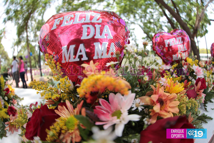 Promotor&iacute;a Solidaria celebra a las Madres de H&eacute;roes y M&aacute;rtires