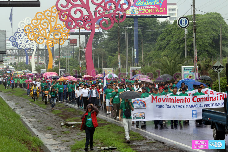 Miles marchan por las calles de Managua en celebraci&oacute;n del D&iacute;a de la Tierra
