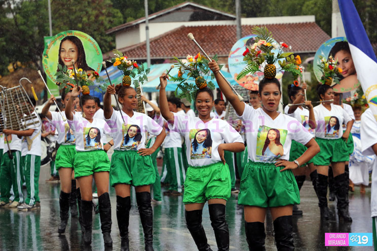 Miles marchan por las calles de Managua en celebraci&oacute;n del D&iacute;a de la Tierra