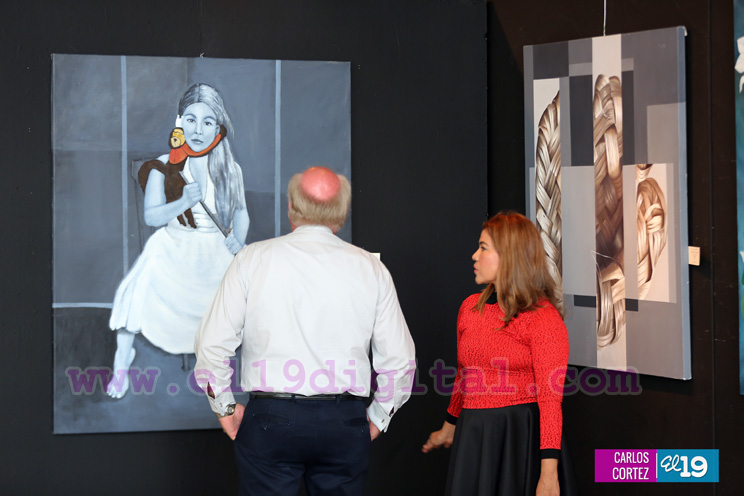 Inauguran exposición de artes plásticas en la capital