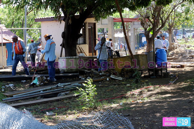 Limpieza en hospitales de Managua da inicia en el Bertha Calder&oacute;n