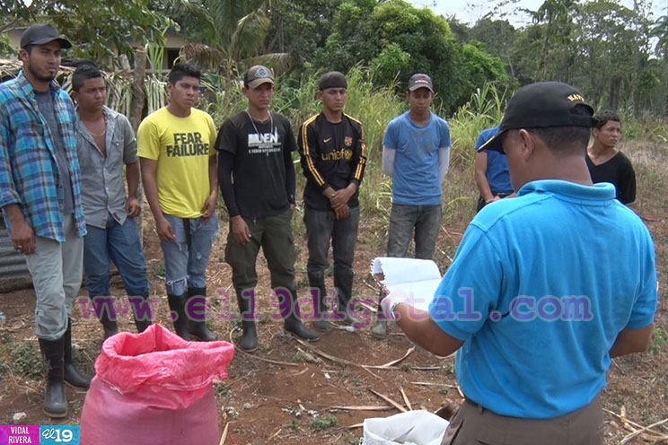 Llevando Educaci&oacute;n T&eacute;cnica a j&oacute;venes de Nueva Guinea