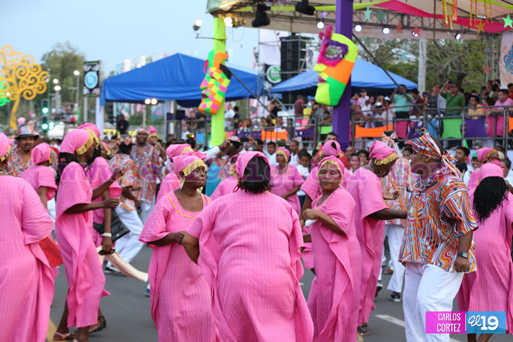 Carnaval Alegr&iacute;a por la Vida