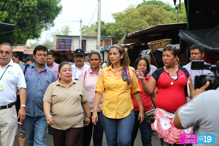 Comuna capitalina supervisa recolección de basura en mercado 'El Mayoreo'