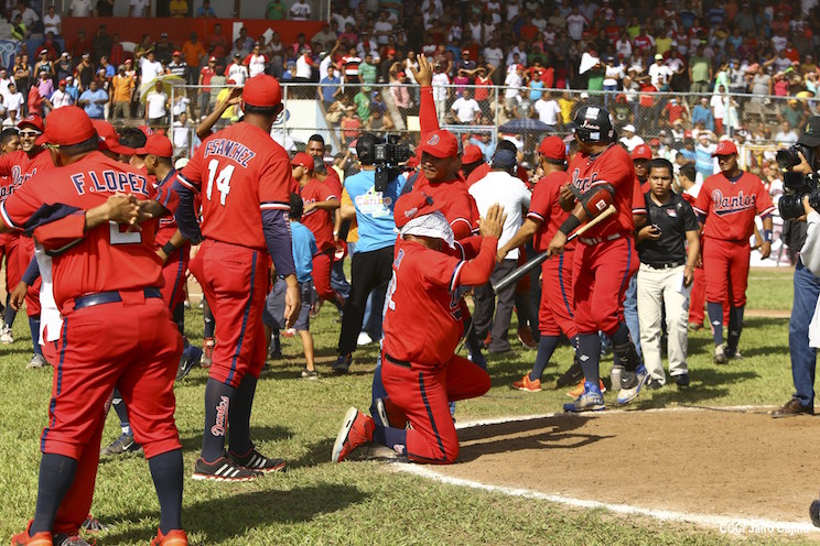 Dantos Campeón