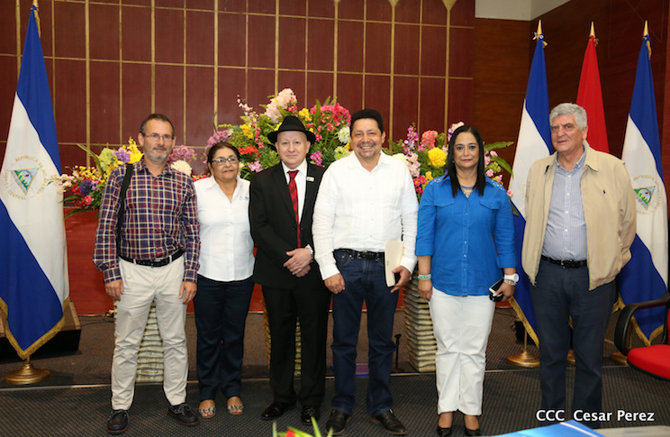 Universidad Abierta en L&iacute;nea de Nicaragua