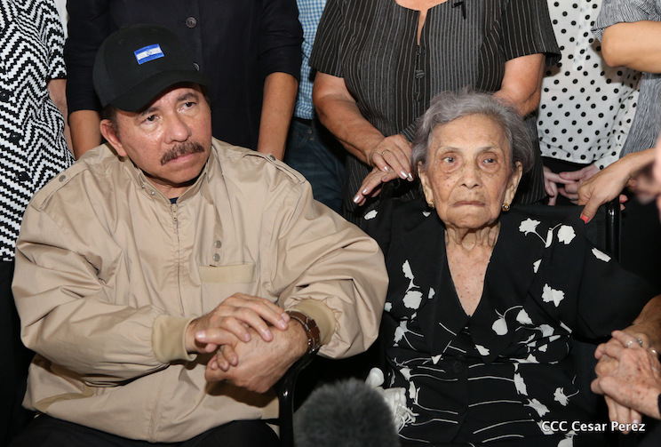 Honras_Funebres_Rene_Nu&ntilde;ez