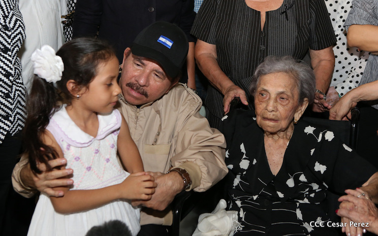 Honras_Funebres_Rene_Nu&ntilde;ez