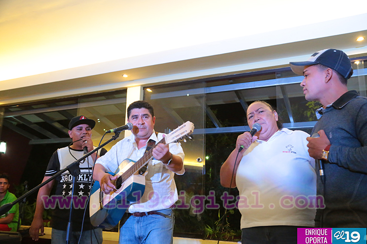 Homenaje a Valent&iacute;n Castillo