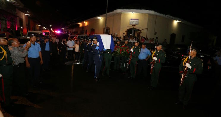 Vela del compañero René Núñez en León