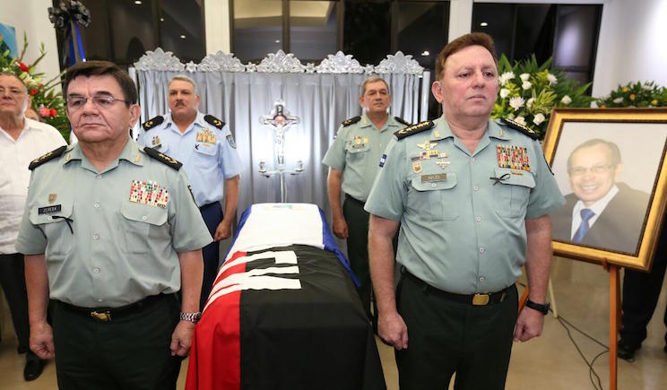 vela de cuerpo presente del compañero René Núñez Téllez