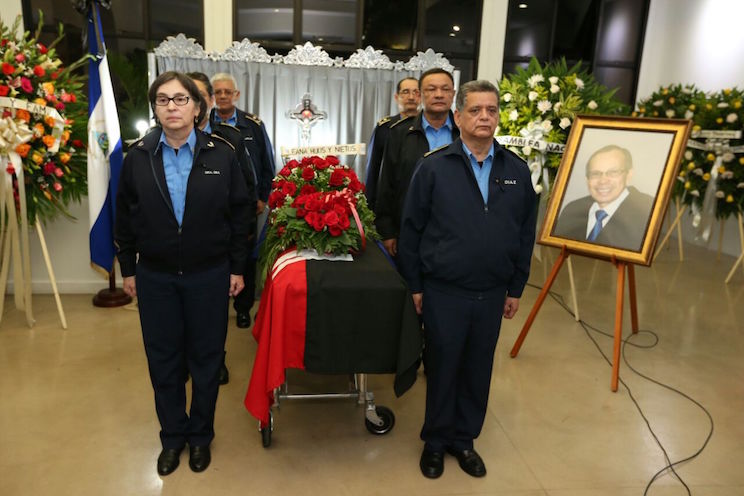 vela de cuerpo presente del compañero René Núñez Téllez