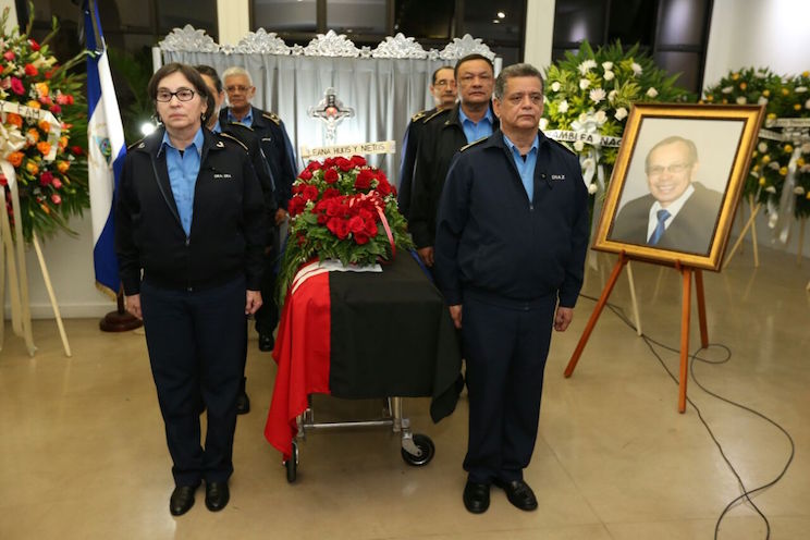 vela de cuerpo presente del compañero René Núñez Téllez