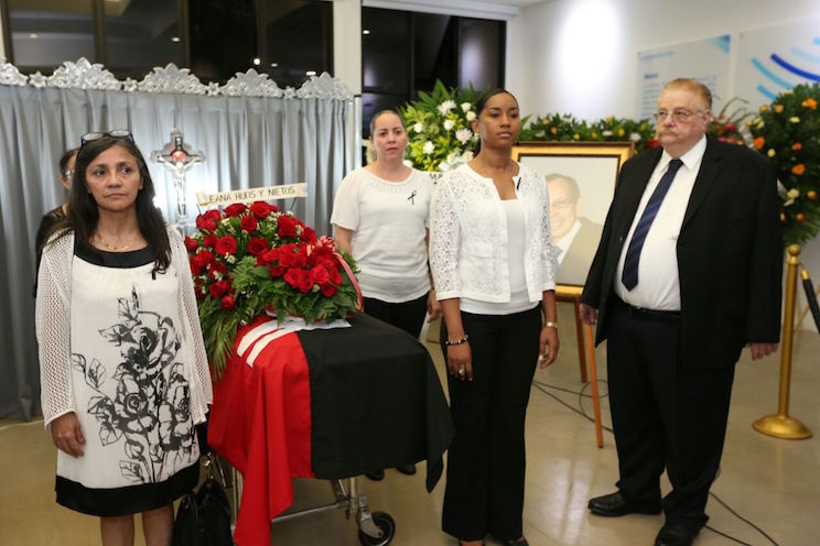 vela de cuerpo presente del compañero René Núñez Téllez