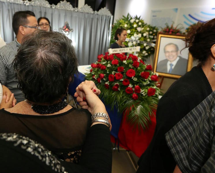 vela de cuerpo presente del compañero René Núñez Téllez