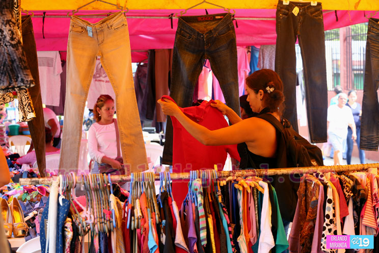 Alegre feria dominical de la economía familiar en Tipitapa
