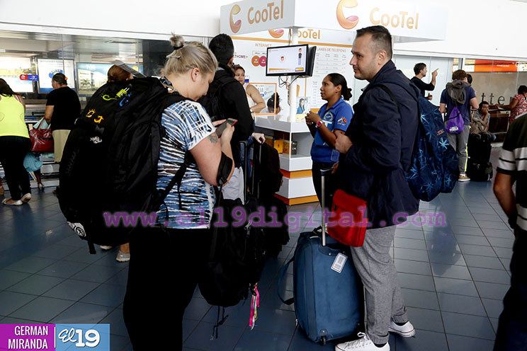 turistas_aeropuerto