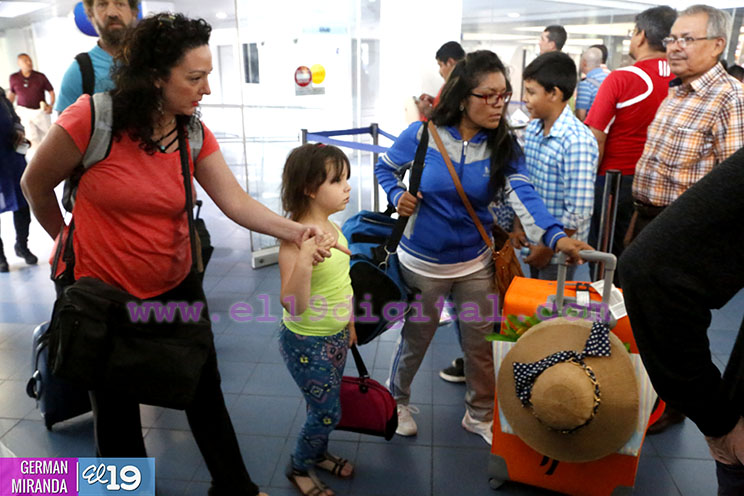 turistas_aeropuerto