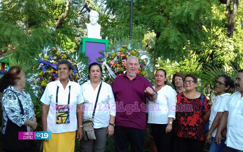 homenaje