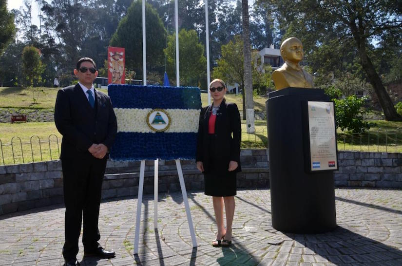Homenaje_Dario_Ecuador