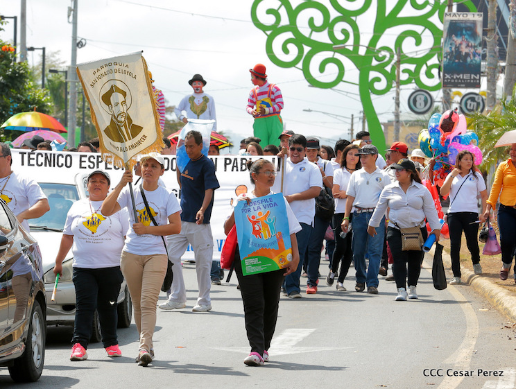 Desfile por la Vida