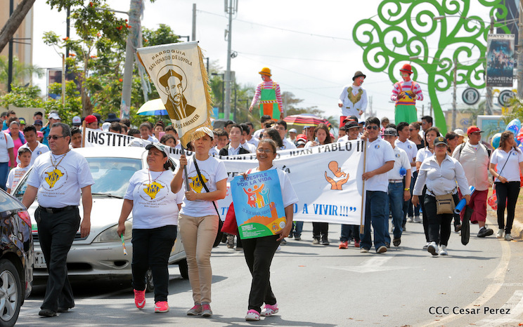 Desfile por la Vida
