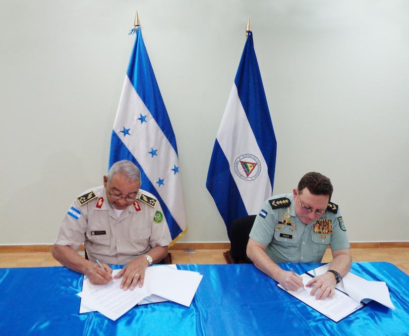 Ej&eacute;rcito
