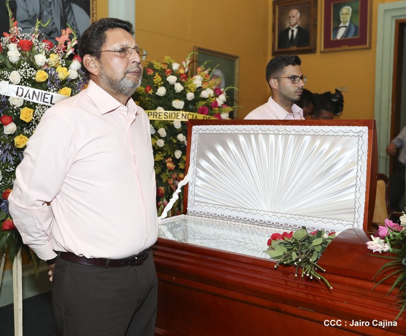 dos_homenaje_miguel
