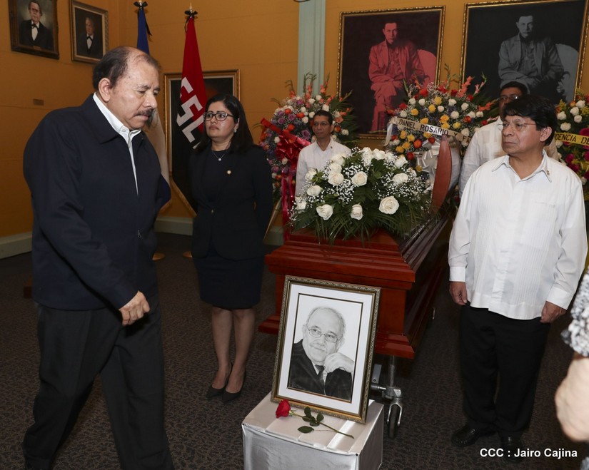dos_homenaje_miguel