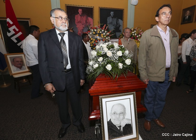 dos_homenaje_miguel