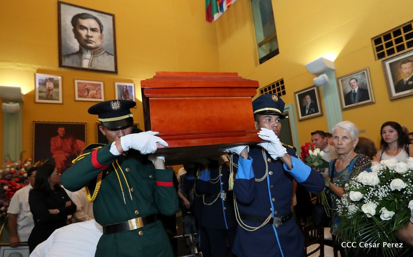 homenaje