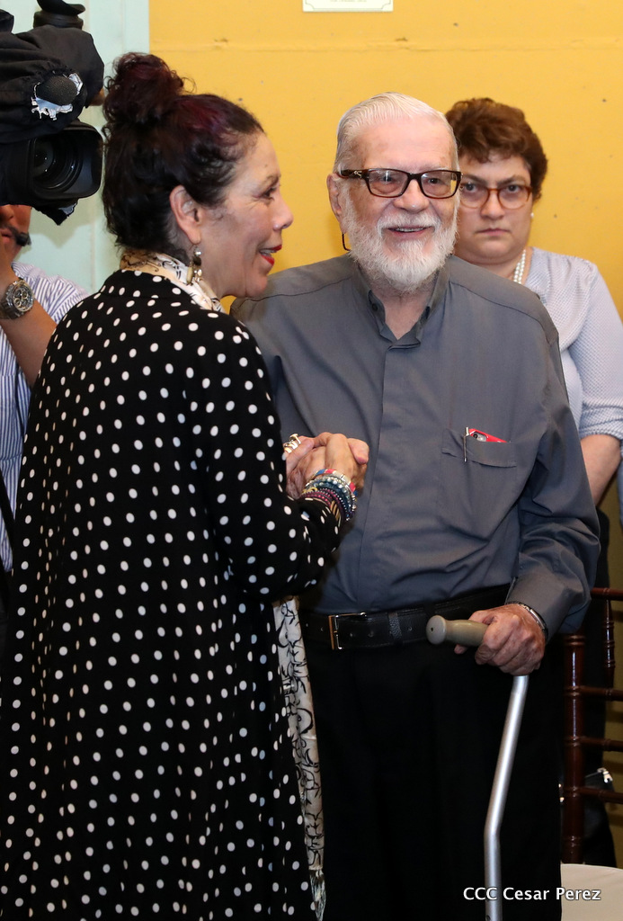 homenaje