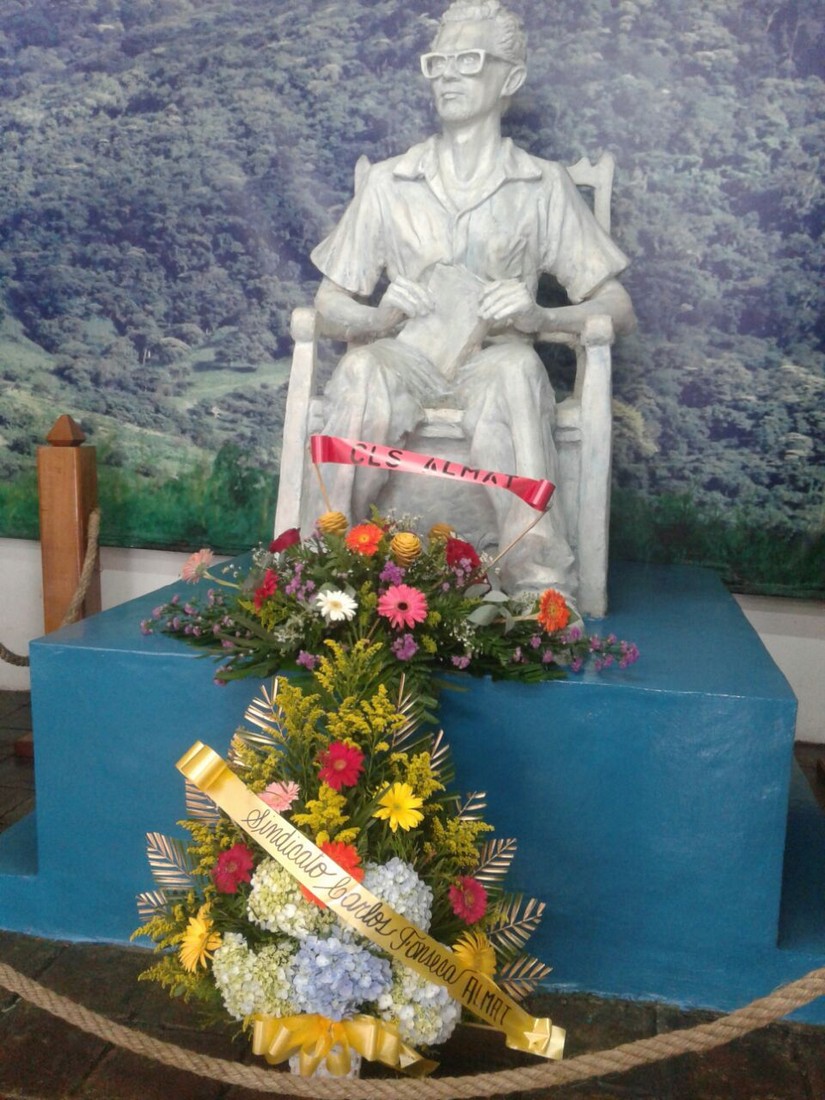 homenaje