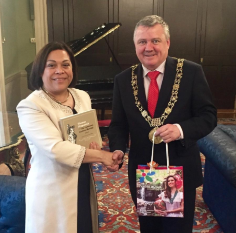 Embajadora Irlanda