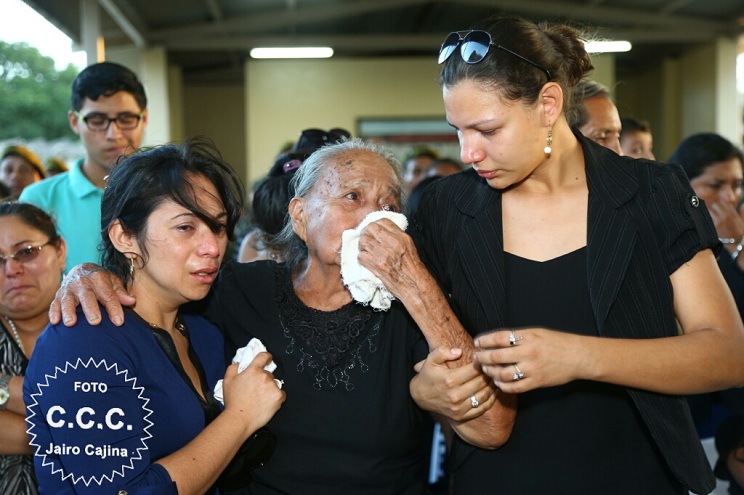 homenaje-postumo
