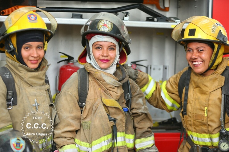 mujeres-bomberas