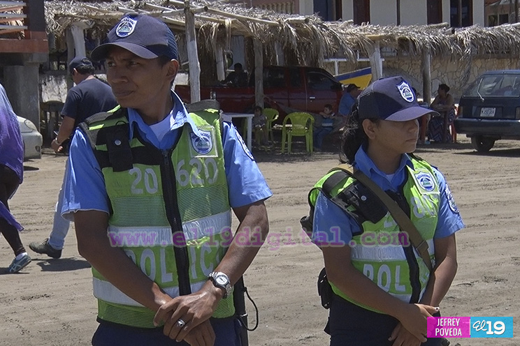 Polic&iacute;a