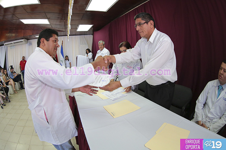 graduacion_medicos