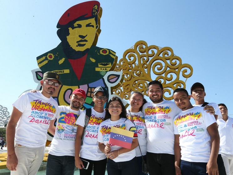 homenaje-hugo-chavez