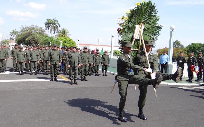 Ej&eacute;rcito