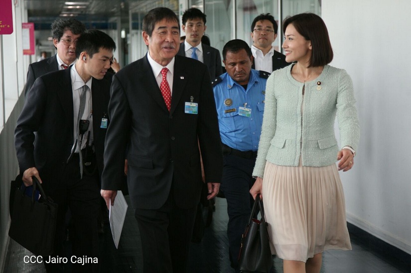ministra_japon