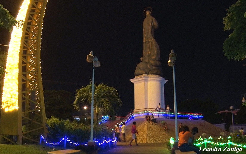 adornos