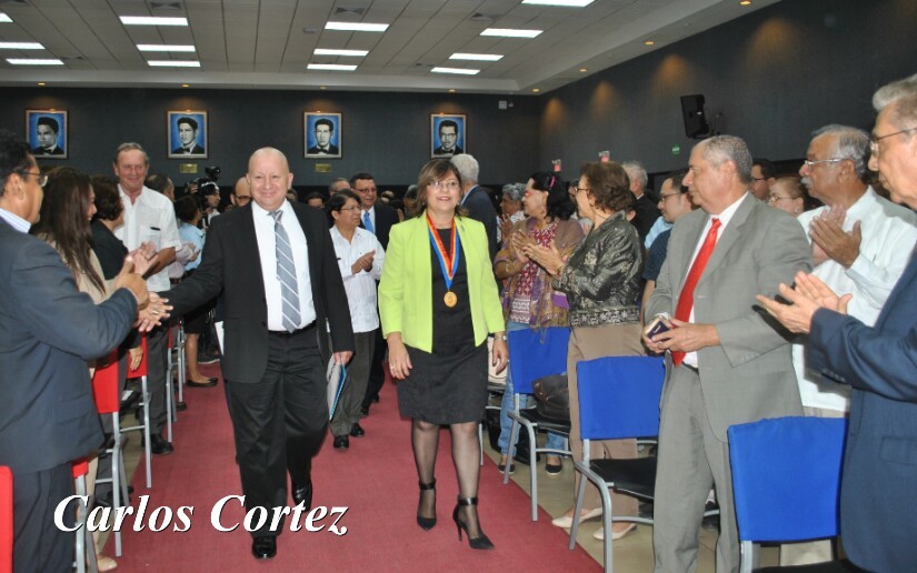 honoris-causa-unan