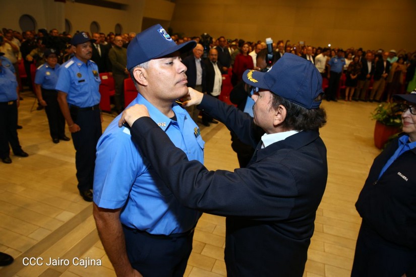 POLICIA