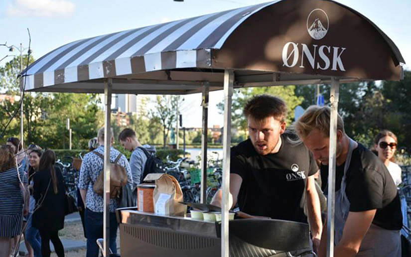 café
