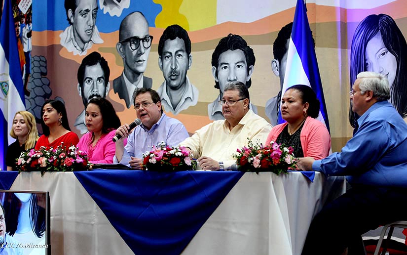 PERIODISTAS1