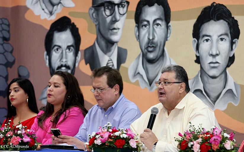 PERIODISTAS1